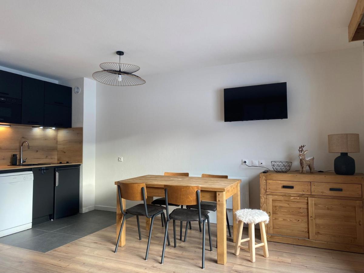 Appartement Renove T2, Vue Montagne Samoens Bagian luar foto